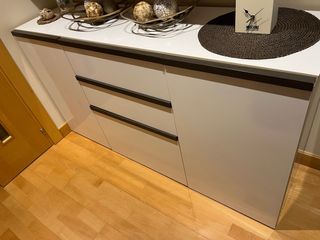 Aparador moderno blanco y madera