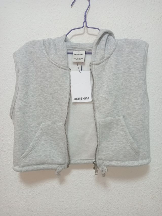 Chaleco con capucha Bershka gris XS