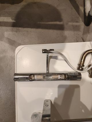 Accesorios de Baño - Grifo y Toallero