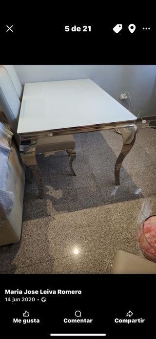 Mesa cuadrada cristal y metal