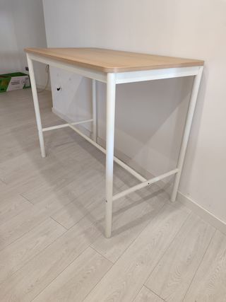 Mesa alta para cocina de madera y metal