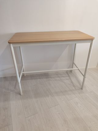 Mesa alta para cocina de madera y metal