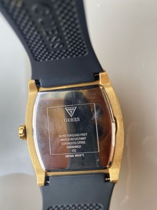 Reloj Guess de hombre Dorado y Negro con Cristales