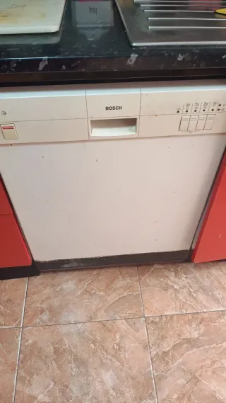 Lavavajillas en buen estado