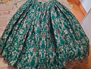 Traje Fallera Talla 36 con Manteletas