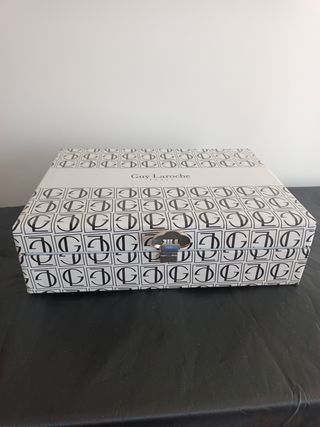 Estuche Guy Laroche Piel Cartera Llavero