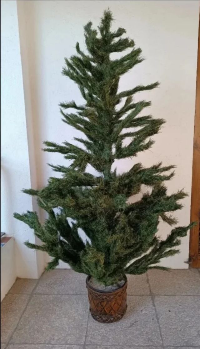 Árbol de Navidad .Altura 1'80