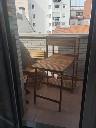 Mesa y sillas de terraza plegables