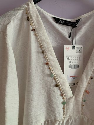 Camisa Zara blanca con pedrería Talla XS