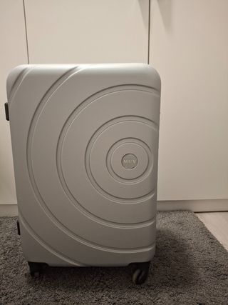 Maleta MUY Gris rígida 20-24 kg