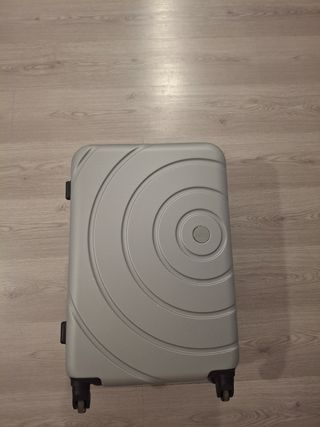Maleta MUY Gris rígida 20-24 kg