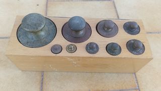 Set Pesi Antichi in Legno