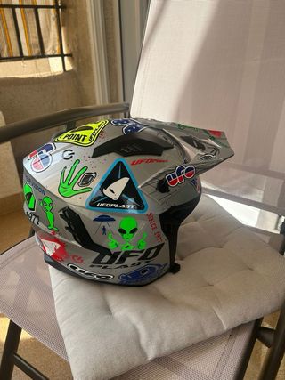 Casco UFO Trial Talla S