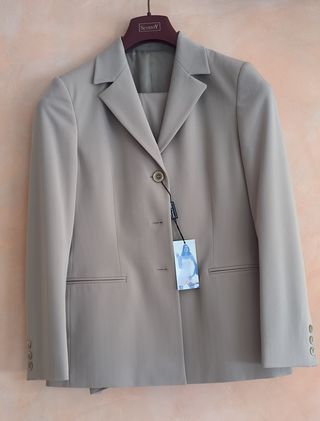 Traje Revi Moda Italia Talla 42 Beige