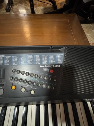 Teclado Casio ToneBank CT-700
