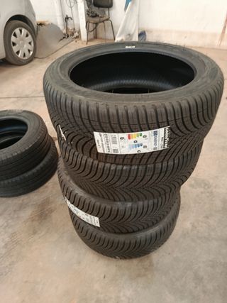 Neumáticos Goodyear Vector 4Seasons 225/45R18 95W 