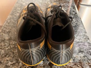 Nike Mercurial Talla 43 Negro/Dorado