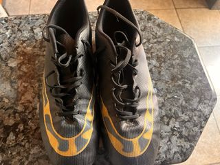 Nike Mercurial Talla 43 Negro/Dorado