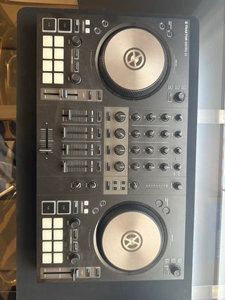 Controladora DJ Traktor S3