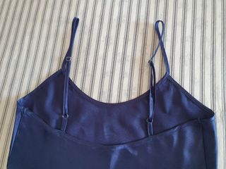 Camisón satinado azul marino