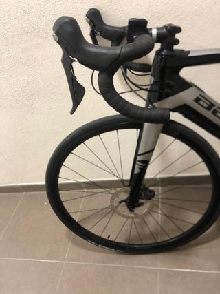E-bike BERRIA, frenos disco, cambio tras ultegra