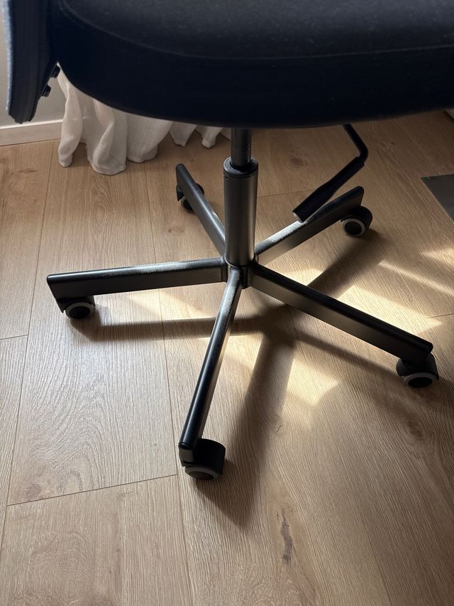 Sedia da scrivania nera