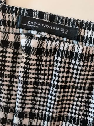 Pantalón Zara cuadros blanco y negro