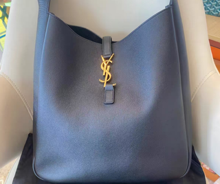Bolso YSL Hobo tamaño mediano