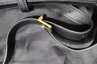 Bolso YSL Hobo tamaño mediano