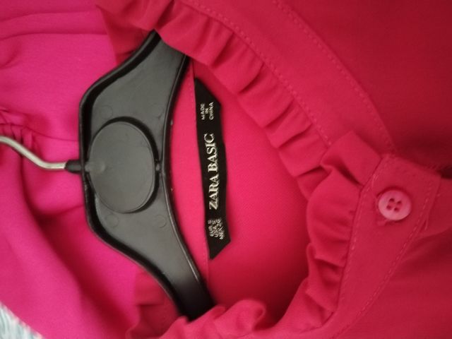 Blusa Zara fucsia Volantes Manga Larga