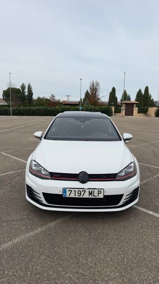 Volkswagen Golf 2016
