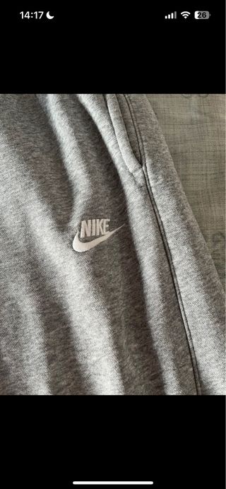 Conjunto chándal Nike gris y blanco