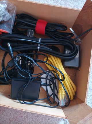 Lote de cables y adaptadores varios