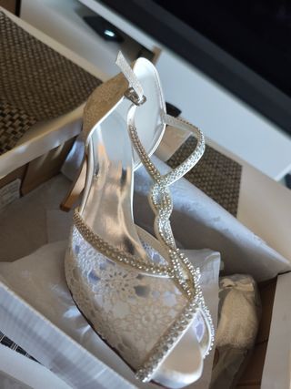 Zapatos de Novia Blancos y Plateados