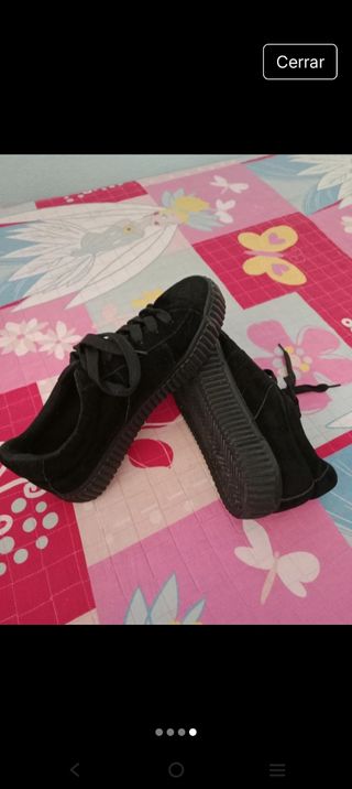 Zapatillas negras estilo casual