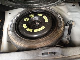SOPORTE RUEDA REPUESTO PEUGEOT 208