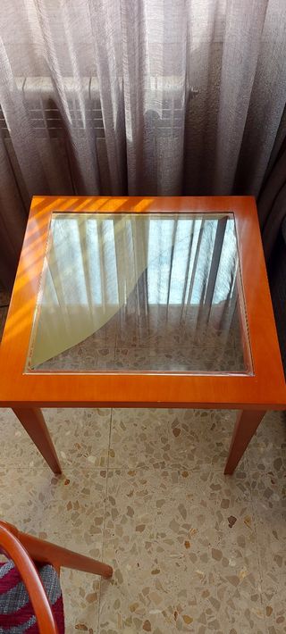 Mueble comedor + mesa + sillas