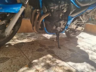 Suzuki GSF Bandit 650 Azul