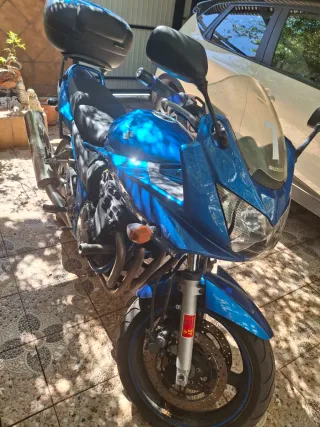 Suzuki GSF Bandit 650 Azul