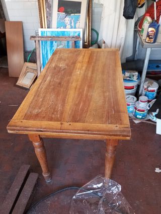 Tavolo in legno massello