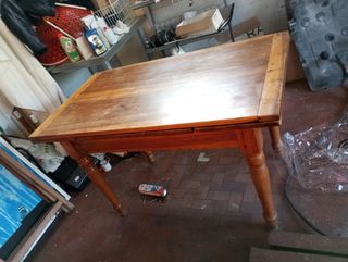 Tavolo in legno massello
