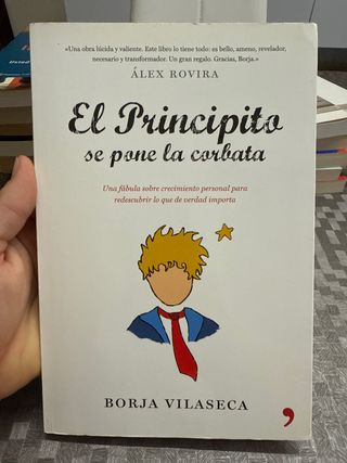 El Principito se pone la corbata