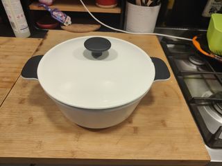 Olla Hierro Fundido Ikea Blanca Negra