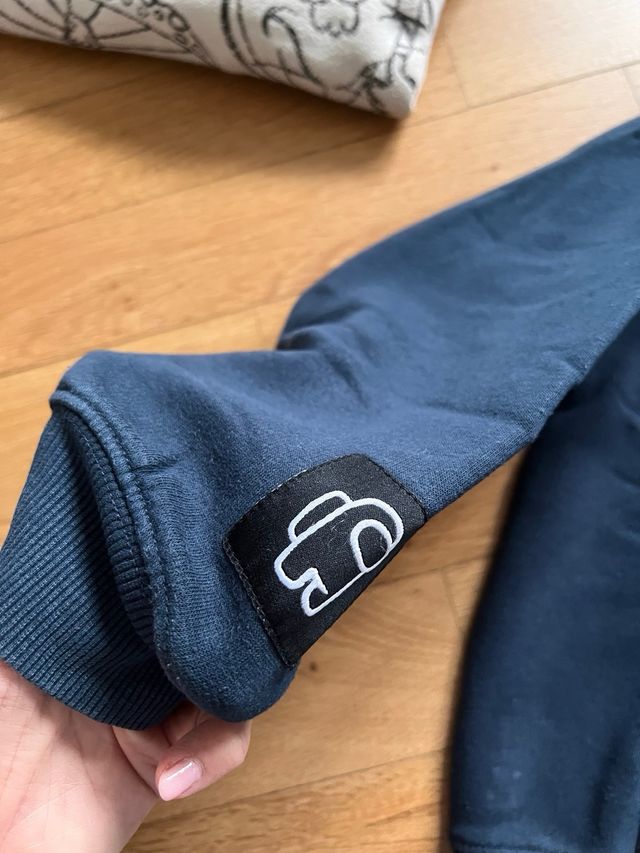 Felpa Zara con stampa Among Us