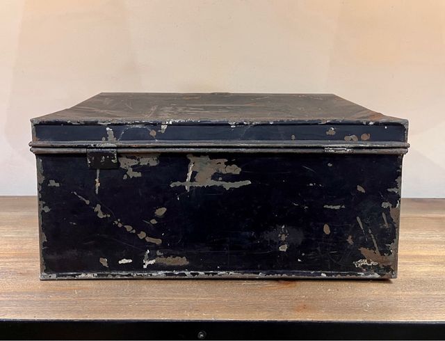 Antigua caja irlandesa del S.XIX Mocollop Castle