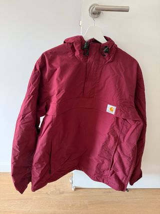 Abrigo Carhartt WIP Nimbus Granate 