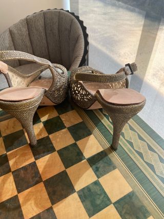 Zapatos de fiesta dorados/plateados talla 39