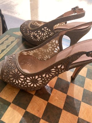 Zapatos de fiesta dorados/plateados talla 39