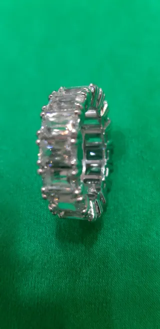 Anillo Swarovski 