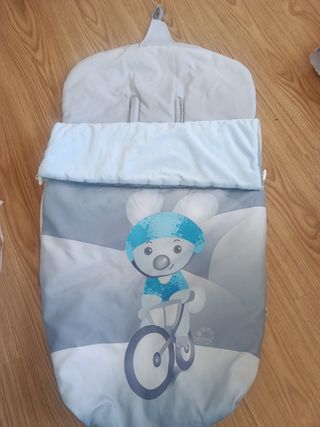 Saco silla bebé celeste con dibujo